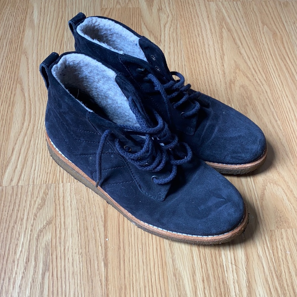 Blue suede chunky sole APC boot - size 39